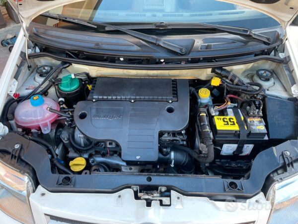 FIAT PANDA 4X4 DIESEL GANCIO ELD 5 POSTI - immagine 10