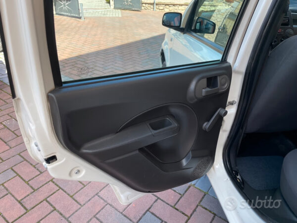 FIAT PANDA 4X4 DIESEL GANCIO ELD 5 POSTI - immagine 16
