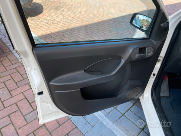 FIAT PANDA 4X4 DIESEL GANCIO ELD 5 POSTI - immagine 17