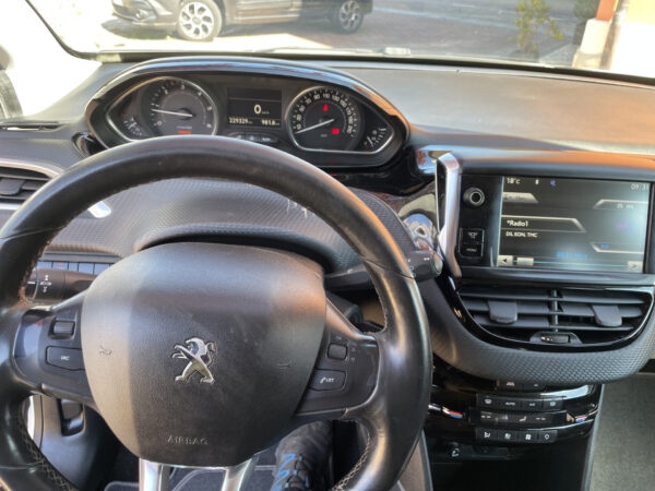Peugeot 2008 1.6 e-HDi 115 CV Stop&Start Allure - immagine 14