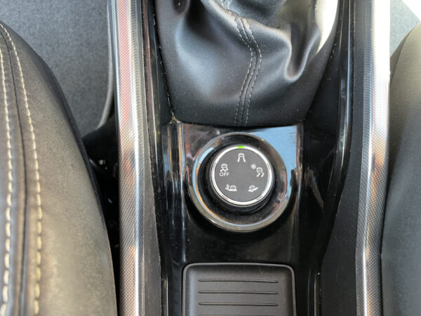 Peugeot 2008 1.6 e-HDi 115 CV Stop&Start Allure - immagine 25