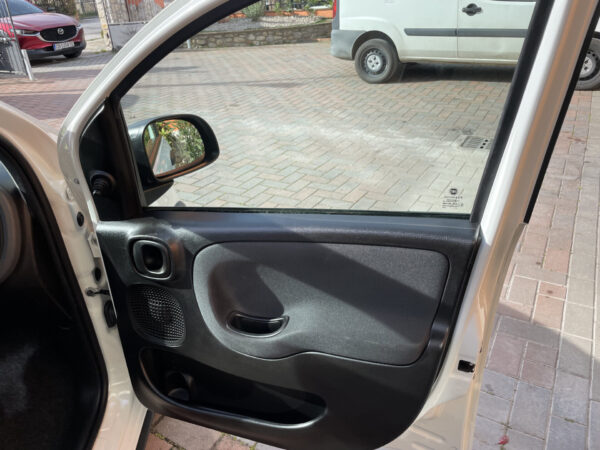 Fiat Panda 1.0 FireFly S&S Hybrid GARANZIA FIAT - immagine 17