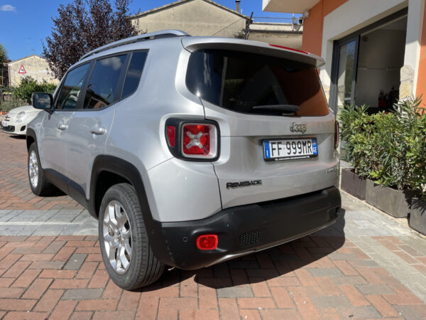 Jeep Renegade 1.6 Mjt 120 CV Limited - immagine 12