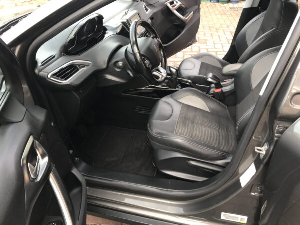 PEUGEOT 2008 1,6 HDI - immagine 22