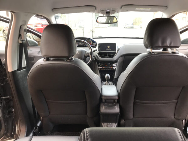 PEUGEOT 2008 1,6 HDI - immagine 17