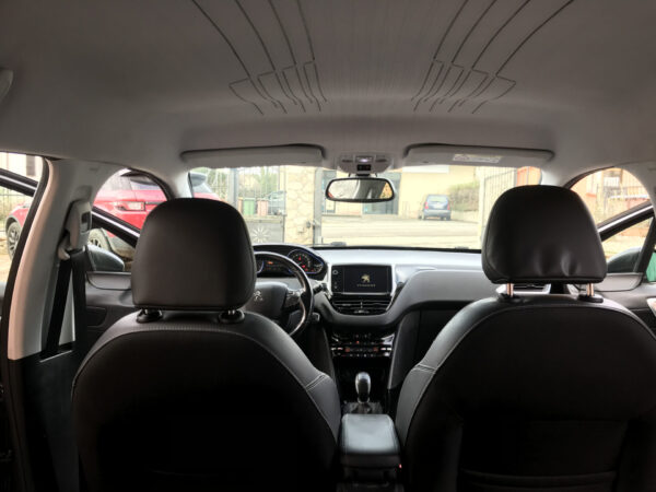 PEUGEOT 2008 1,6 HDI - immagine 18