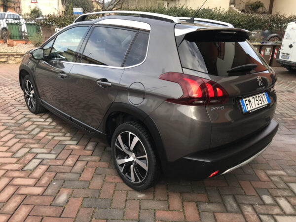 PEUGEOT 2008 1,6 HDI - immagine 8