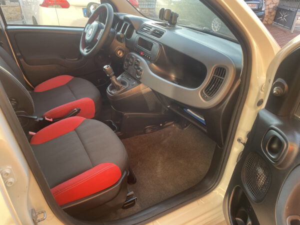 FIAT PANDA 1.0 IBRIDA ANNO 2020 - immagine 16