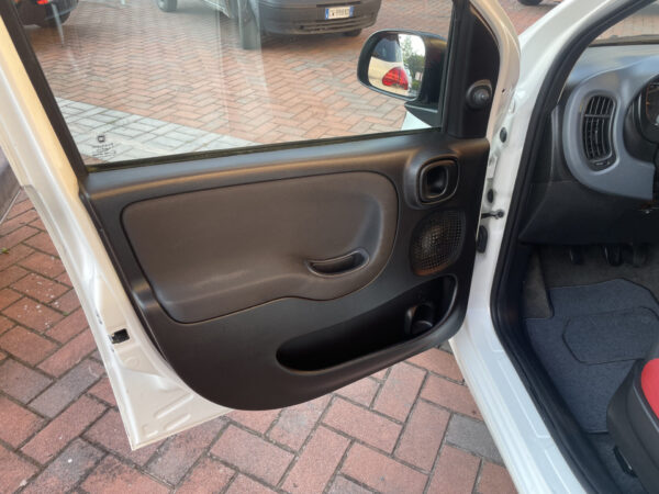 FIAT PANDA 1.0 IBRIDA ANNO 2020 - immagine 9